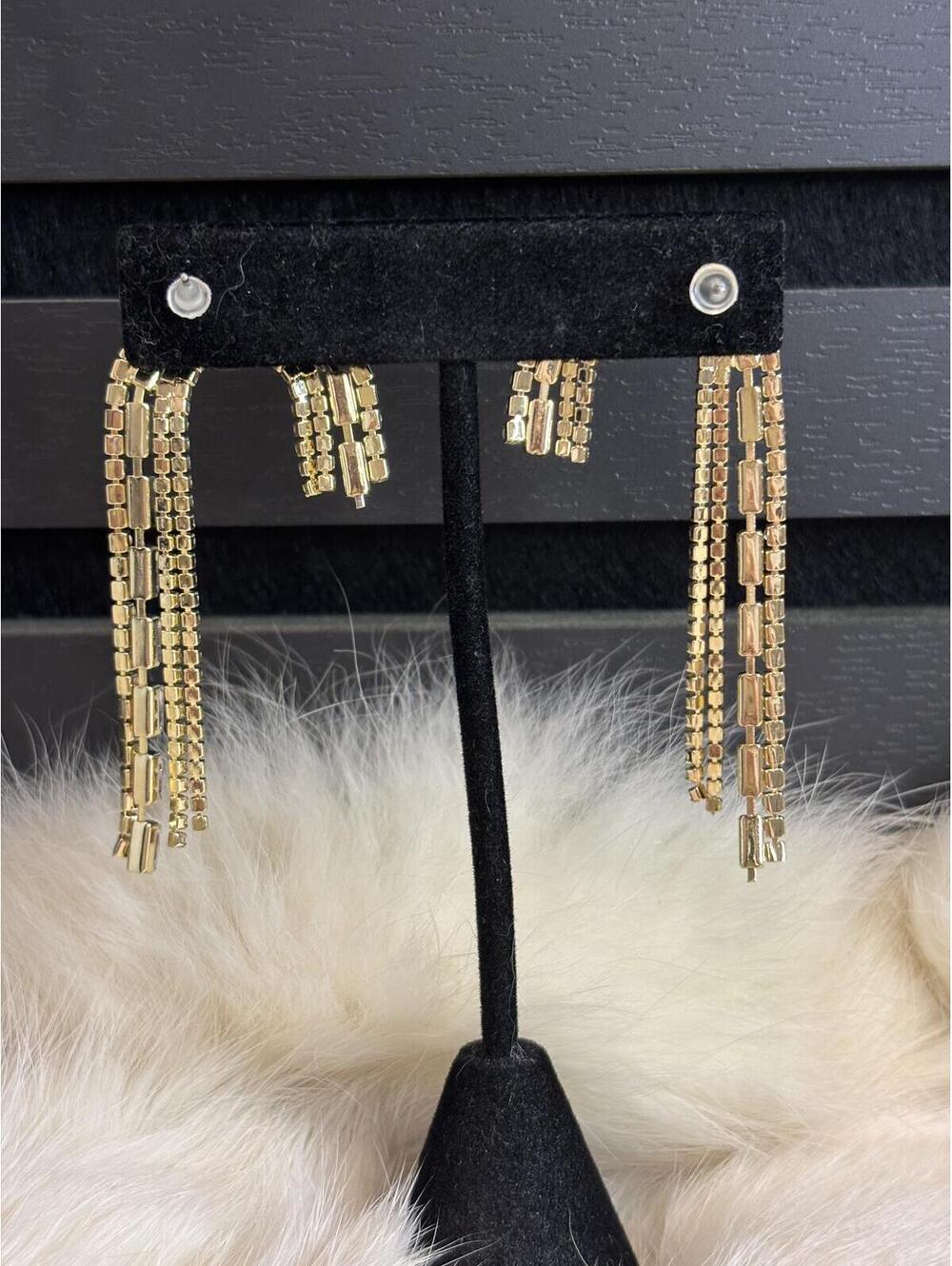 Crystal Rhinestone Dangle Earrings - Picture 4 of 4